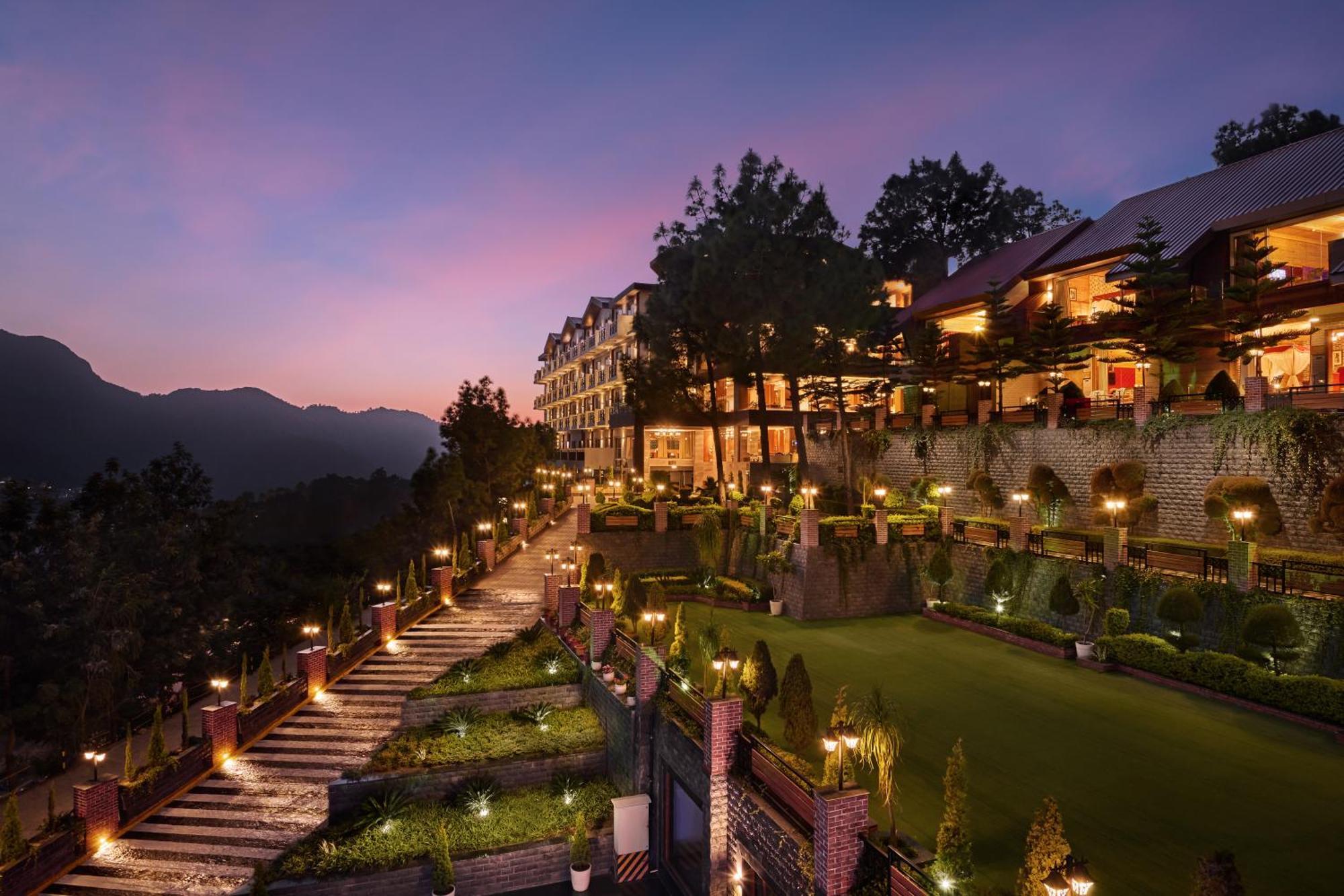 Deventure Shimla Hills Hotel Kandāghāt Bagian luar foto